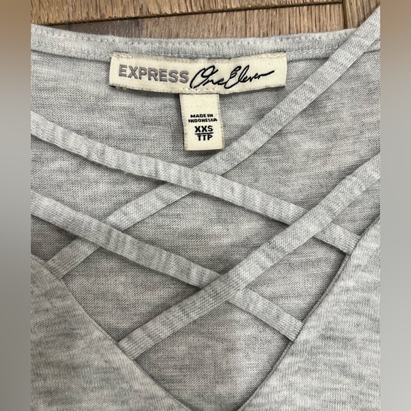 EXPRESS One Eleven Gray Strappy Front London Tee, XXS - Picture 2 of 2